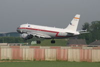EC-KKS @ EBBR - Several seconds before landing on RWY 25L
