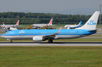 PH-BGB @ VIE - KLM - by Chris Jilli