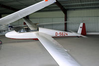 D-5624 @ LFYG - seen in a hangar at Cambrai-Niergnies