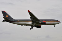 JY-AIE @ EGLL - On short finals for r/w 9L - by Robert Kearney