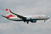 OE-LNJ @ EGLL - On short finals for r/w 9L