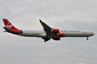 G-VWIN @ EGLL - On short finals for r/w 9L