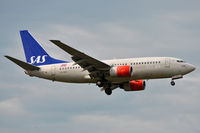LN-RNO @ EGLL - On short finals for r/w 9L