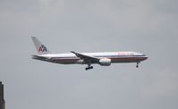 N790AN @ MIA - American 777