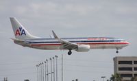 N818NN @ MIA - American 737-800 - by Florida Metal