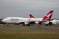 VH-OEB @ YSSY - arrival on 16R - by Bill Mallinson