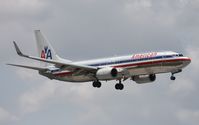N904AN @ MIA - American 737-800 - by Florida Metal