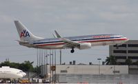 N906AN @ MIA - American 737-800 - by Florida Metal
