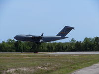 09-9206 @ ILM - C-17 coming in for the Costal Carolina Airshow