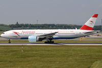 OE-LPC @ VIE - Austrian Airlines - by Chris Jilli