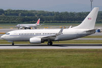 02-0202 @ VIE - US Air Force - by Chris Jilli