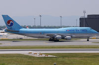 HL7608 @ VIE - Korean Air Cargo
