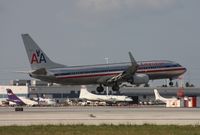 N944AN @ MIA - American 737-800 - by Florida Metal