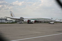VP-BHS @ LFPB - on transit at Le Bourget - by juju777