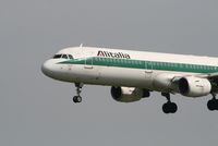 EI-IXI @ EBBR - Arrival if flight AZ156 to RWY 25L