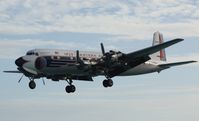 N836D @ TNCM - N836D over maho at TNCM