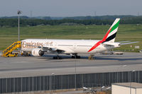 A6-EMX @ VIE - Emirates - by Chris Jilli