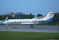 N841WS @ LOWW - Gulfstream G450 - by Thomas Ranner