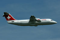 HB-JZO @ LFSB - Departing to Kopenhagen - by runway16