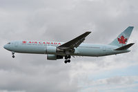 C-GEOQ @ EGLL - Approaching r/w 27L