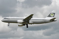 EI-DVM @ EGLL - Approaching r/w 27L