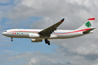 OD-MEB @ EGLL - Approaching r/w 27L