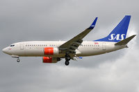 LN-TUM @ EGLL - Approaching r/w 27L