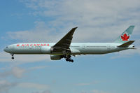 C-FIUW @ EGLL - Approaching r/w 27L