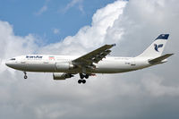 EP-IBD @ EGLL - Approaching r/w 27L