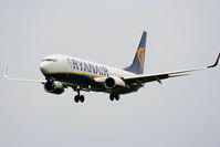 EI-EFM @ EIDW - Ryanair - by Chris Hall