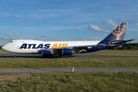 N419MC @ ELLX - taxying to the holding point RW24 - by Friedrich Becker