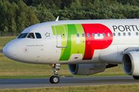 CS-TTM @ ELLX - taxying to the active - by Friedrich Becker