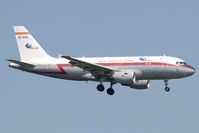 EC-KKS @ LOWW - Iberia A319 - by Andy Graf-VAP