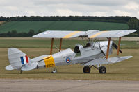 G-APAO @ EGSU - Pleasure flights