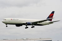 N183DN @ EIDW - Delta Airlines - by Chris Hall