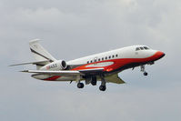 N6453 @ EGGW - Nike's 2004 Dassault FALCON 2000EX, c/n: 26 lifting off out of Luton