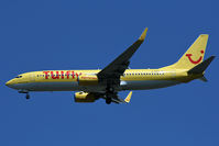 D-AHFP @ LFSB - on a visual approach for runway 33 - by Urs Ruf
