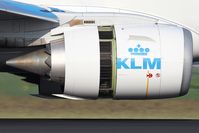 PH-EZD @ EHAM - Rwy 18R arrival - by Jeroen Stroes