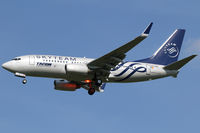 YR-BGF @ VIE - Tarom