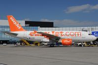 G-EZMS @ LOWW - Easyjet Airbus 319 - by Dietmar Schreiber - VAP