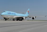 HL7608 @ LOWW - Korean Air Boeing 747-400 - by Dietmar Schreiber - VAP