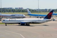 N178DZ @ EHAM - Delta Air Lines - by Chris Hall