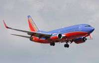 N909WN @ TPA - Southwest 737 - by Florida Metal