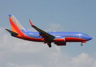 N909WN @ TPA - Southwest 737 - by Florida Metal