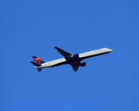 N596NW - Flew by my hotel. I think it was heading to KSEA. - by Zac G
