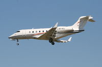 OE-HLL @ EBBR - Descending to RWY 25L