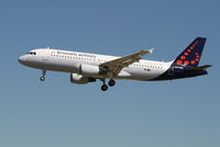 OO-SNB @ EBBR - Arrival of flight SN3696 to RWY 25L - by Daniel Vanderauwera