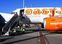 G-EZBX photo, click to enlarge G-EZBX photo, click to enlarge