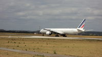F-GSQS @ LFPO - boeing 777-328 (ER) take-off runway 24