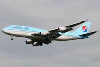 HL7491 @ VIE - Korean Air - by Chris Jilli